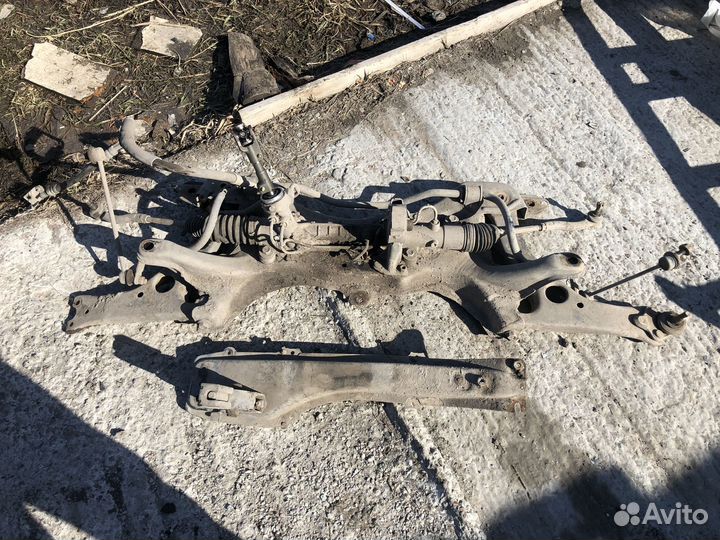 Подрамник Toyota Corolla 120