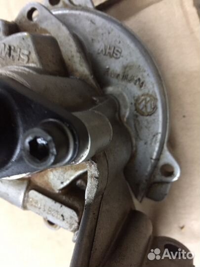 Масляный насос Volkswagen 1.4 tsi