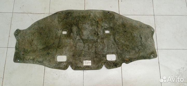 Шумоизоляция капота Duster 2012