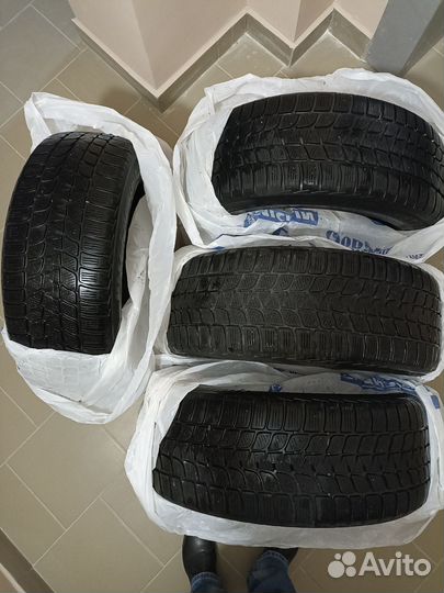 Bridgestone Blizzak Ice 225/55 R18