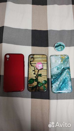 Чехлы на телефон iPhone XR