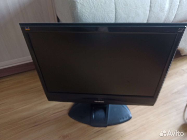 Монитор диагональ 19 (View Sonic VX 1932 wm-LED)