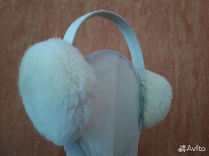 Меховые наушники