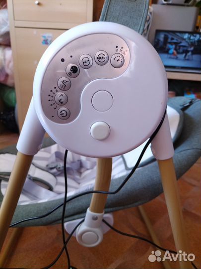 Шезлонг детский электрический