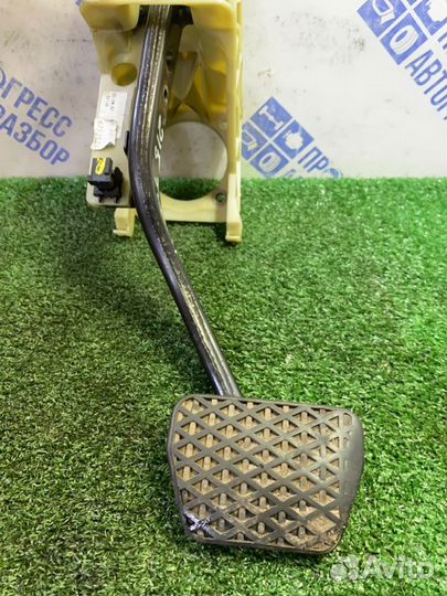 Педаль тормоза Bmw 750I седан 4.8 N62B48B 2007