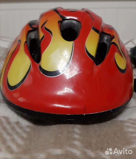 Шлем и защита для велосипеда на 5-10лет