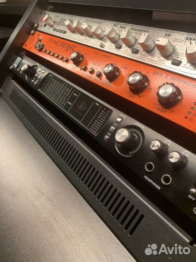 Universal audio apollo 8 quad