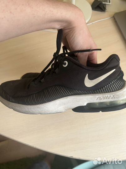 Nike Air Max Advantage 2