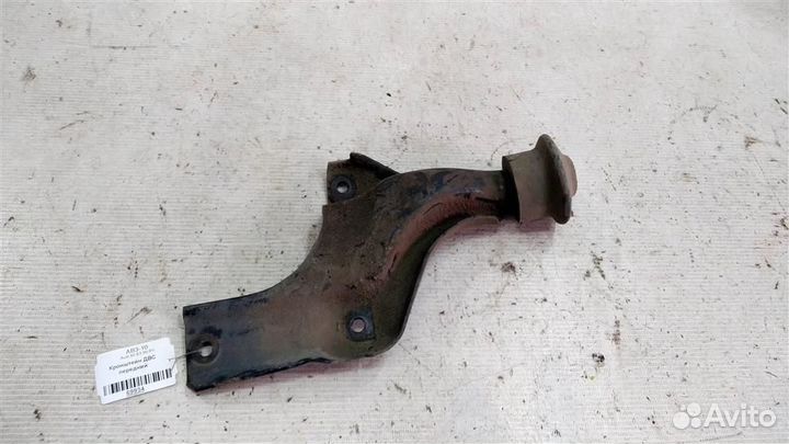 Кронштейн двс передний Audi 80 B3 86-91г