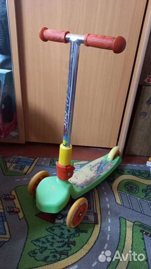 Самокат для малышей трёхколёсный