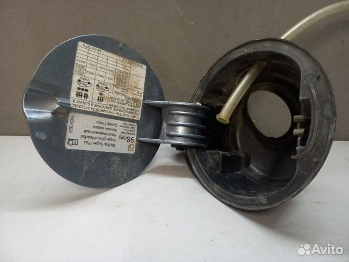 Лючок бензобака Skoda Fabia