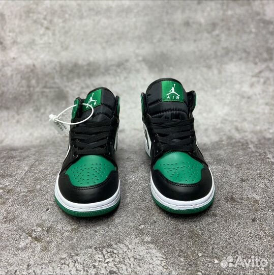 Nike Air Jordan 1