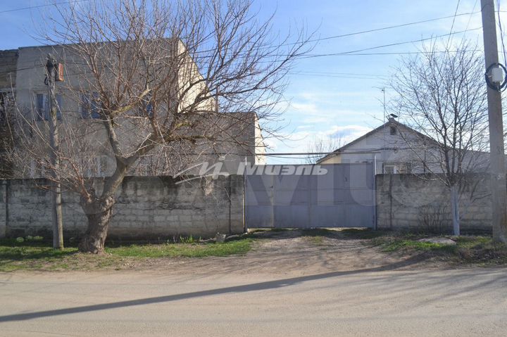 Дом 200 м² на участке 16 сот.
