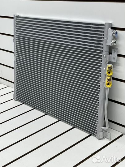 Радиатор кондиционера Jeep Grand Cherokee WK