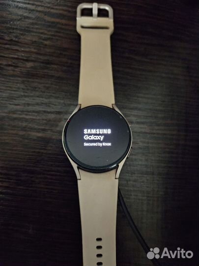 Смарт-часы Samsung Galaxy Watch 4 40 mm