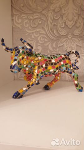 Статуэтка коллекционная бык стиль Гауди от barcino