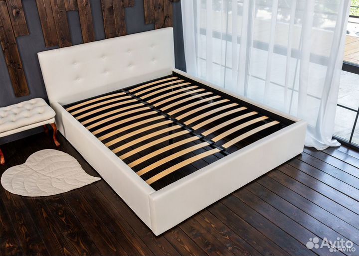 Кровать с матрасом новая 140х200 Роза белая