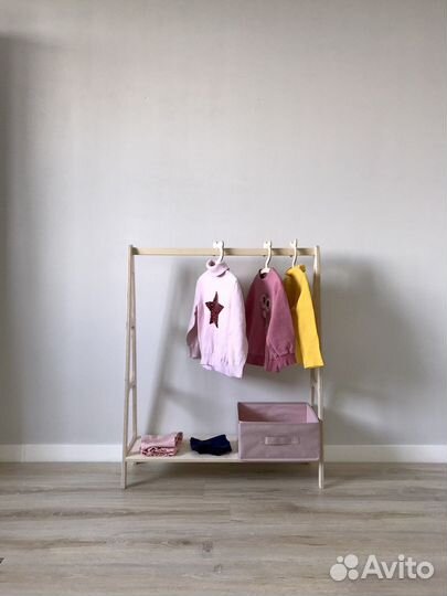 Вешалка гардероб детская Монтессори