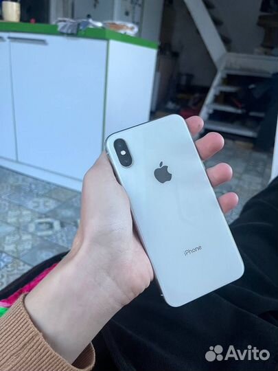 iPhone X, 256 ГБ