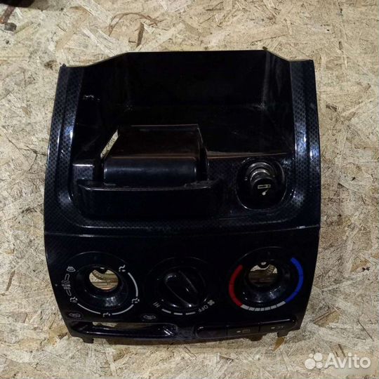 Накладка блока печки Geely Mk