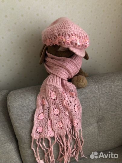 Шапка Беретка вязаная и шарф вязаный