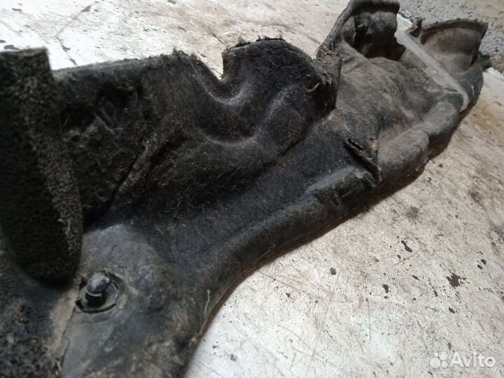 Шумка подкапотная Renault Megane 2