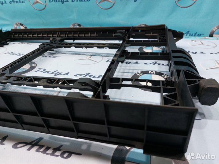 Рамка радиатора Bmw 525I E39 LCI M54B25 2000-09-29