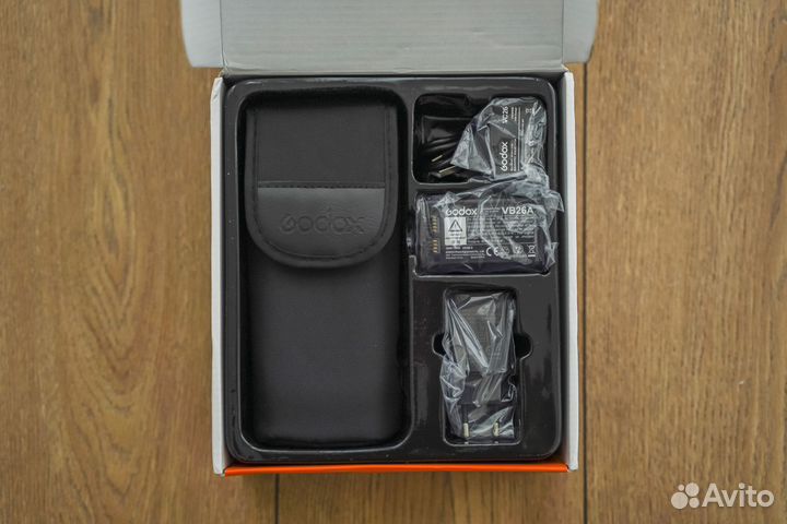 Вспышка накамерная Godox Ving V850III