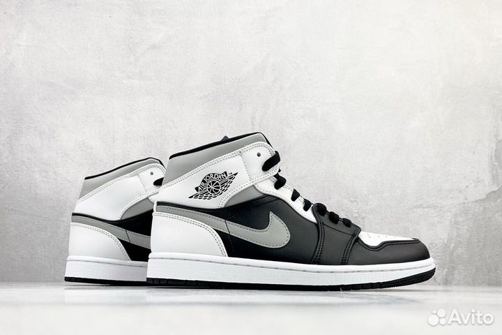 Кроссовки высокие nike air Jordan 1 mid 