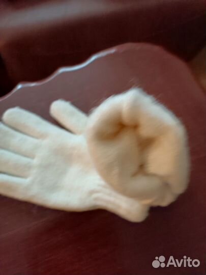 Варежки и перчатки новые