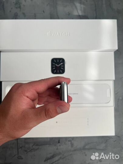 Apple Watch 6 44mm идеальные