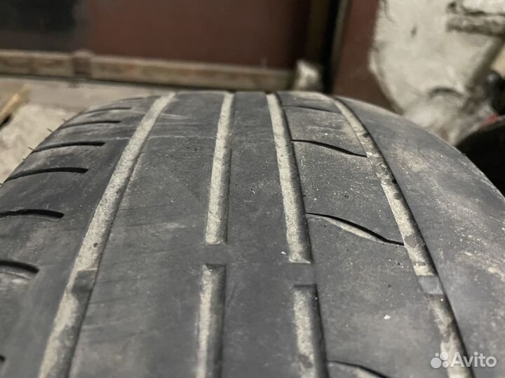 Royal Black Royal Performance 205/45 R16