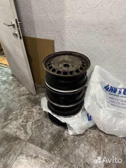 Штампованные диски r16
