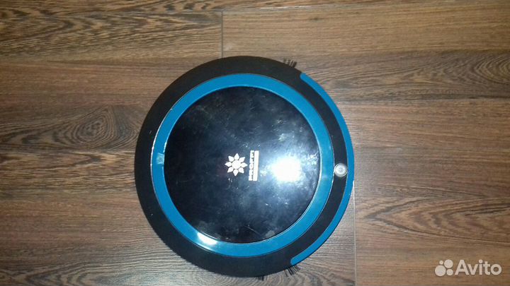 Робот пылесос