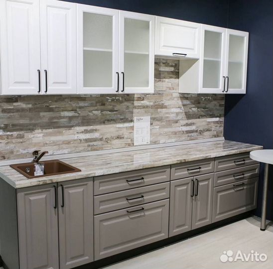 Гарнитур кухонный с подсветкой на заказ