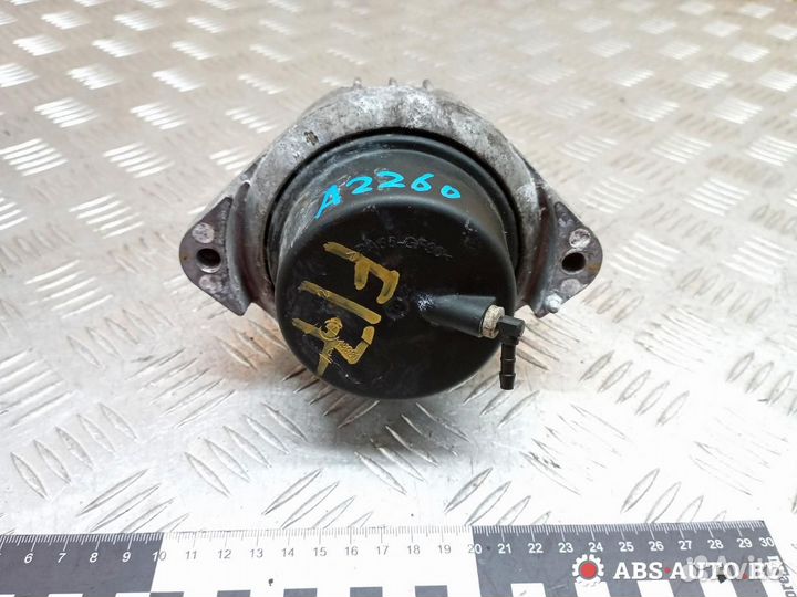 Подушка крепления двигателя BMW X1 E84 2011