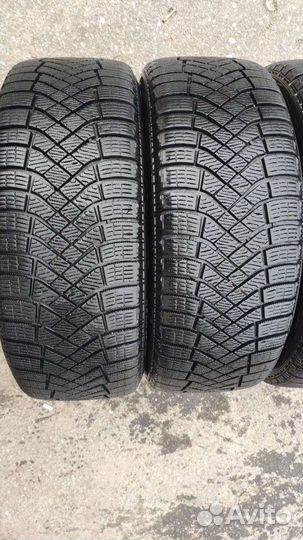 Pirelli Ice Zero FR 215/50 R17 95H