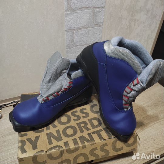 Лыжные ботинки 37 размер