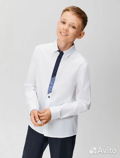 Рубашка белая с имитацией галстука