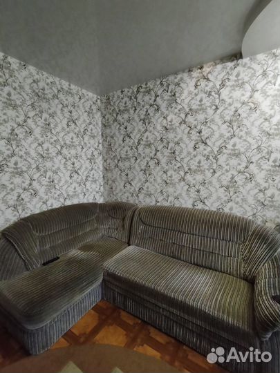 Продам диван угловой