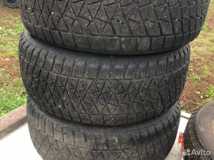 Bridgestone Blizzak DM-V2 255/55 R18 98T