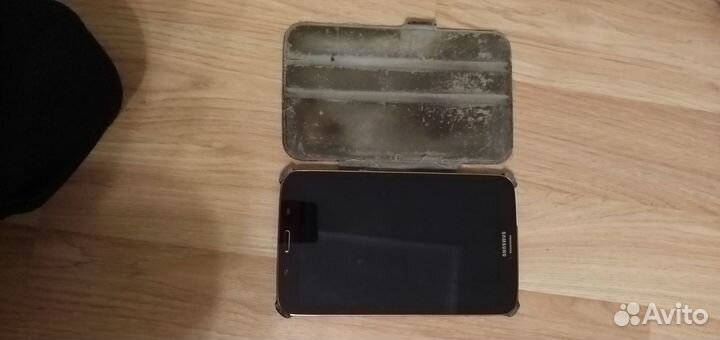 Продам планшет самсунг SM-T311 8 дюймов