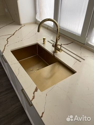 Столешница из искусственного камня