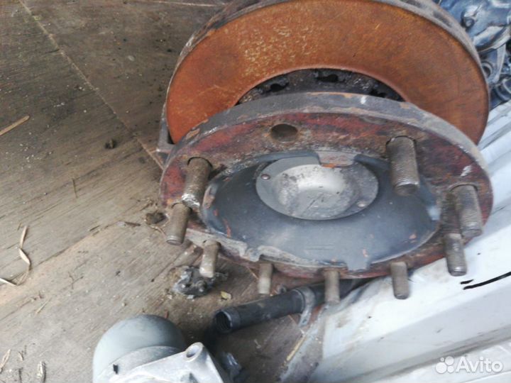 Ступица передняя DAF 95/105 в сборе правая
