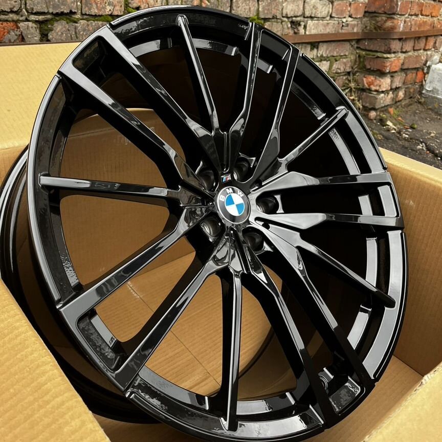 Литые диски BMW 10×R22 5×112
