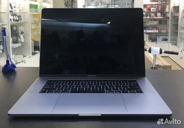 Б/У MacBook Pro 15 (2018 I7/16/512Gb)