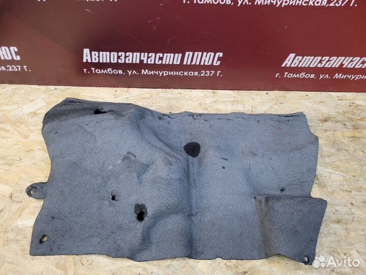 Обшивка багажника левая Renault Logan