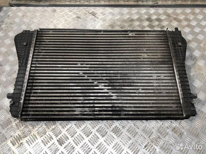 Интеркулер VW Golf V