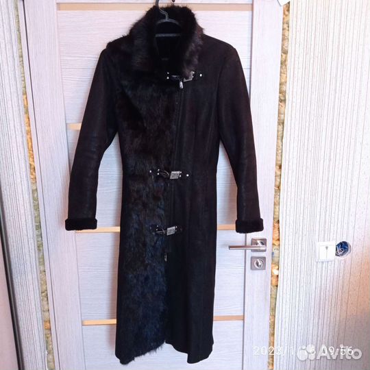 Дубленка натуральная женская р. 42
