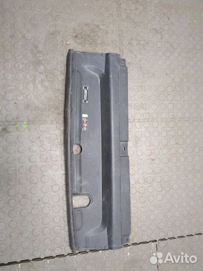 Накладка замка капота Volvo S90, 2018